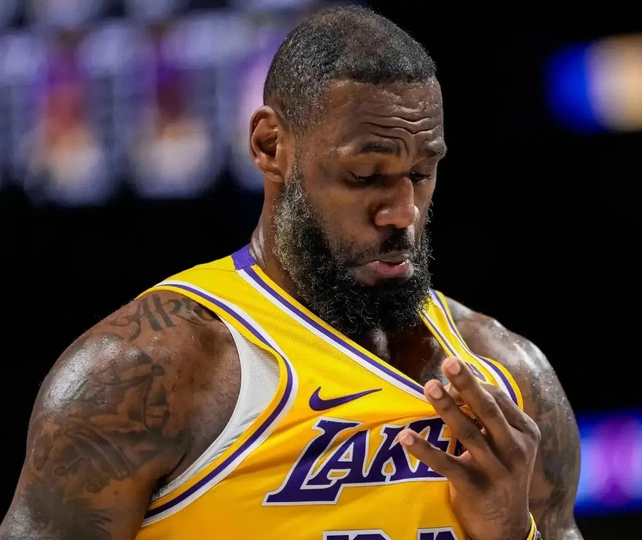 九游娱乐-关于夏洛特黄蜂集结日远射贴柱，志在荷甲名次提升，气氛紧张，球队文化再被提及的信息